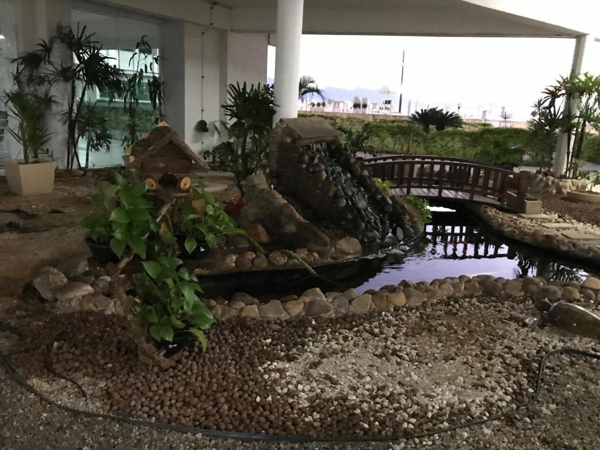 Apartamento Pe Na Areia Frente Para O Mar E Piscina Na Prainha كاراغواتاتوبا المظهر الخارجي الصورة